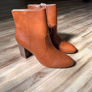 Old Navy booties - size 10 brown